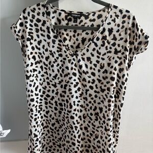 Express Leopard Print V-Neck Blouse Size M